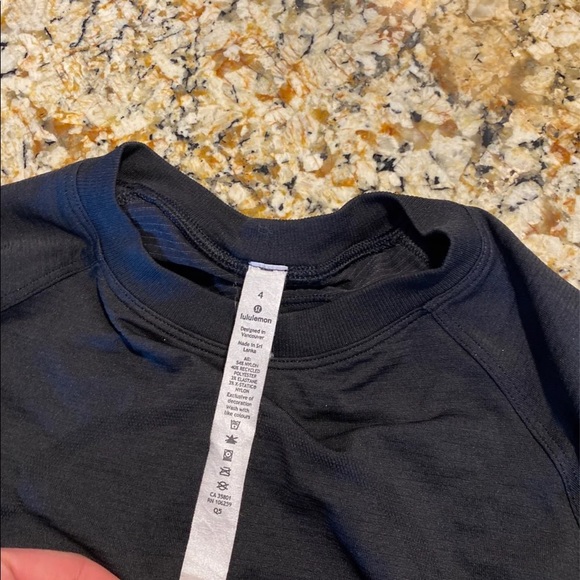 Lululemon Crop Top - Picture 3 of 3